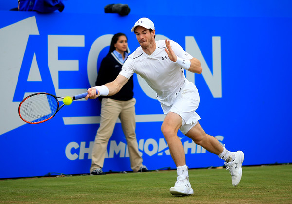 Andy Murray lunges for a forehand during his semifinal win. Photo: Getty Images