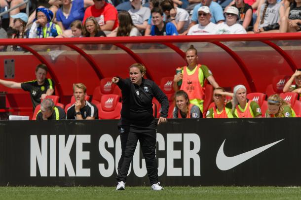 Laura Harvey is one of the best coaches in the NWSL | Source: Daniel Bartel