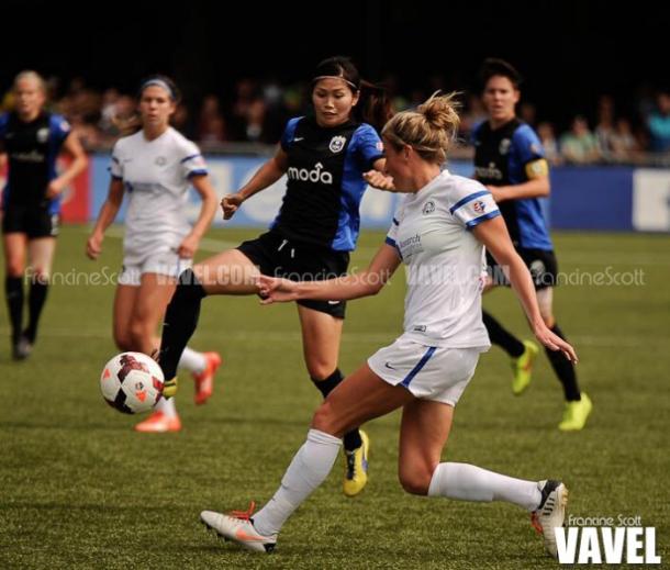 Naho (center) with the Seattle Reign in 2014 | Source: Francine Scott - VAVEL USA