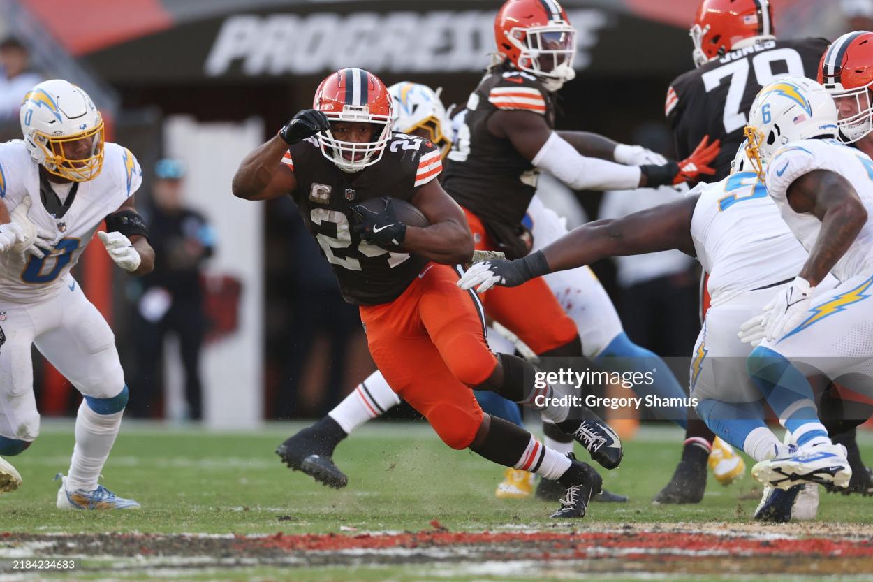 Nick Chubb on the run against the Los Angeles Chargers. Photo by Gregory Shamus/Getty Images