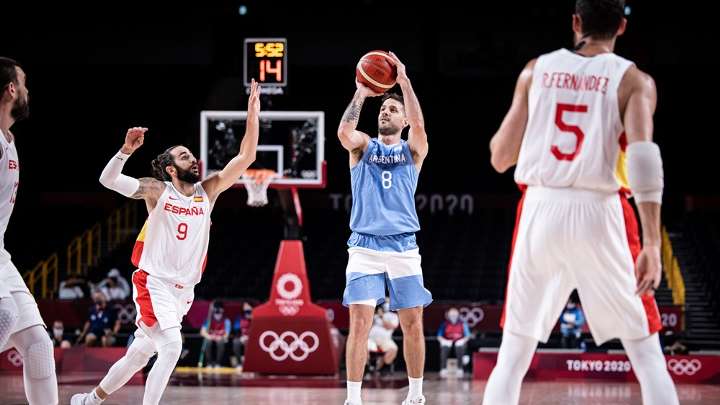 Nico Laprovittola en acción contra España. FUENTE: NBA