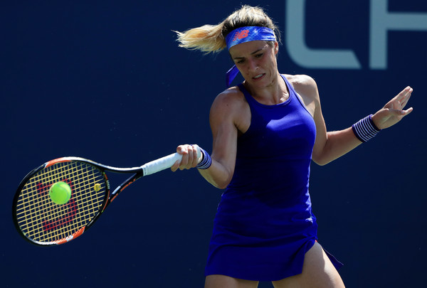 Nicole Gibbs hits a forehand during her first-round match against Aleksandra Krunic at the 2016 U.S. Open. | Photo: Michael Reaves/Getty Images North America