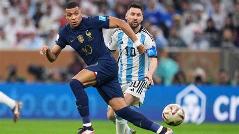 MESSI & MBAPPE / COUPE DU MONDE 2022 / SOURCE / AFA X