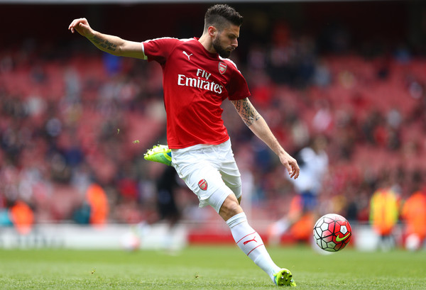 Giroud warms up - Crystal Palace | Source: Paul Gilham/Getty Images Europe