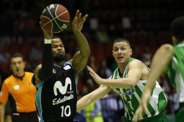 Último duelo entre Estudiantes y Betis disputado en San Pablo | ACB