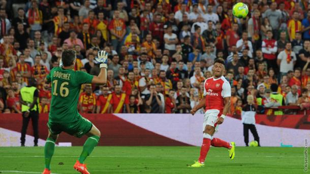 Chamberlain chips in for an equaliser. | Image credit: Arsenal FC