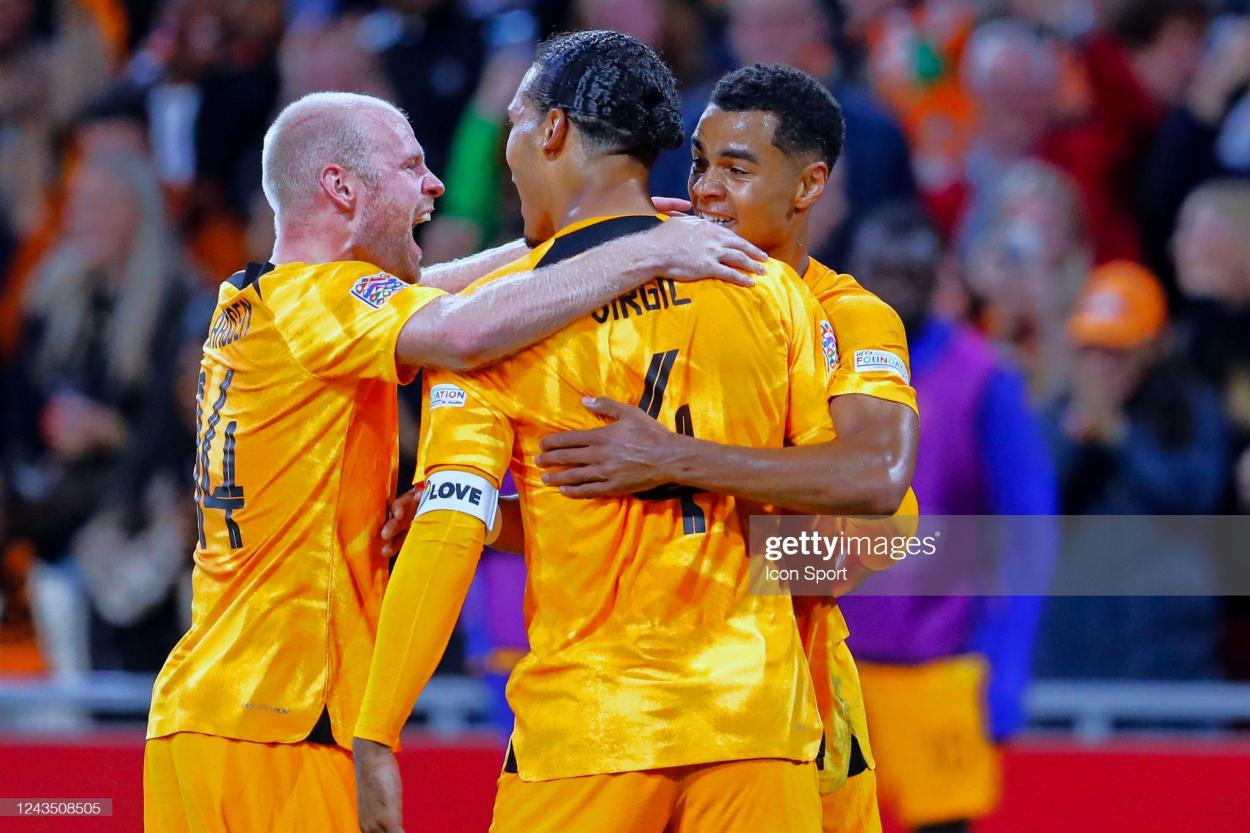Los holandeses celebrando el único gol del encuentro en el triunfo ante los belgas. Fuente: Getty Images.