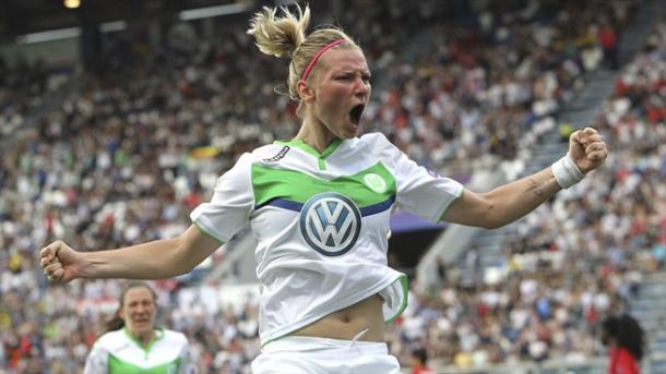 Popp volvió a aparecer para salvar al Wolfsburg. | Foto: UEFA.
