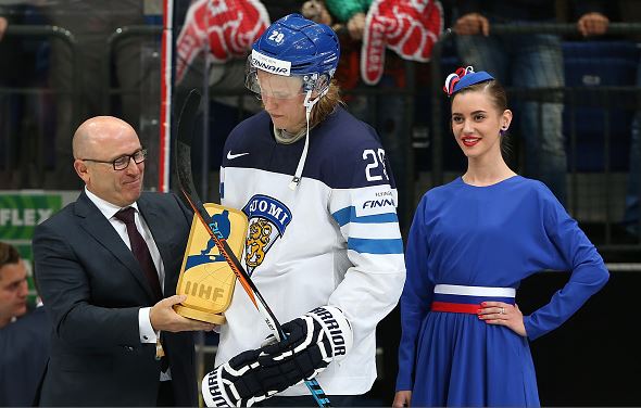 Patrik Laine #29 of Finland gets a trophy during the award ceremony at the 2016 IIHF World Championship gold medal game at the Ice Palace on May 22, 2016 in Moscow, Russia. Canada defeated Finland 2-0 | Anna Sergeeva - Getty Images