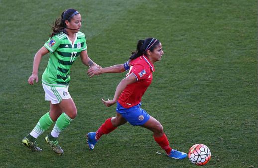 Veronica Perez (left), who has represented Mexico 89 times international, can't even play in the new league | Source: Ronald Martinez - Getty Images