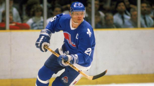 Peter Stastny jugando con los Nordiques / NHL.com