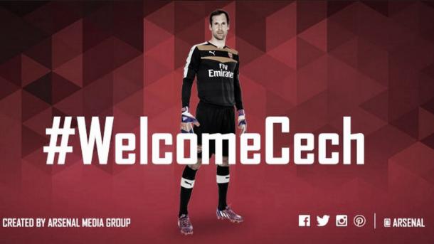 Petr Cech presentado como nuevo jugador del Arsenal. Foto: Arsenal.