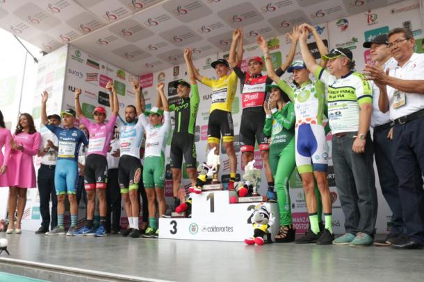 Los ganadores de las camisetas| Fuente: Federación Colombiana Ciclismo