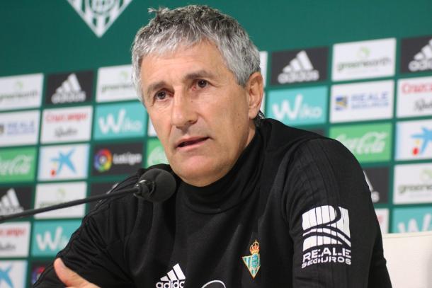 Setién en una rueda de prensa / Real Betis