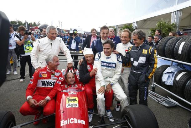 Lauda, con sus viejos rivales Foto: Mercedes AMG