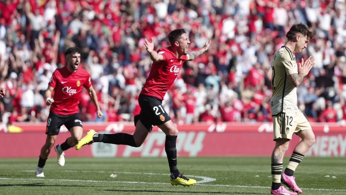 Raíllo celebrando su gol ante el Granada. | Foto: Diario de Mallorca