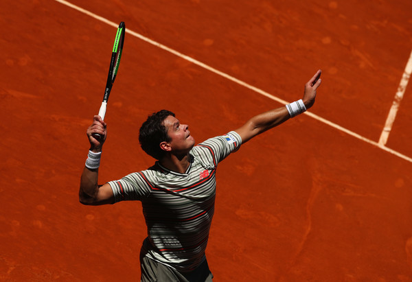 Milos Raonic lines up one of his epic serves. Despite a high percentage of first serves in, when he serve did not get the job done, he faltered against Shapovalov. Photo: Clive Brunskill/Getty Images