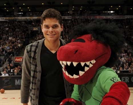 Milos Raonic and the Toronto Raptor at a game in 2012. Photo: Getty Images