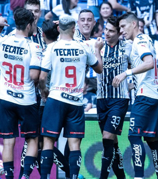 Futbolistas de Monterrey celebrando el único gol del partido. Foto: @Rayados