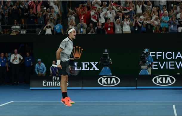 After Nadal unsuccessfully challenged Federer's sideline winner, the 35-year-old reacted to winning the title. Credit: Recep akar/Anadolu Agency/Getty Images)