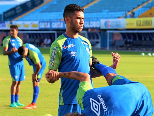 Renato, que marcou no último confronto entre Avaí e Goiás, deve começar no banco do Leão (Foto: André P. Ribeiro/Avaí FC)