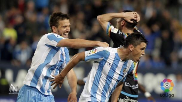 Camacho y Ricca tras el gol del uruguayo | Foto: La Liga