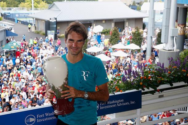 Roger Federer after winning the title in 2015 (Getty/Rob Cast)