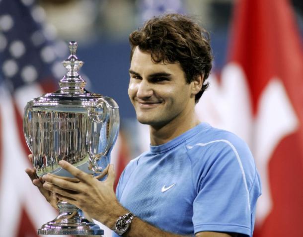 Roger Federer hits crazy smashing lob winner - Dubai 2006