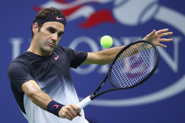 Roger Federer in action | Photo: Clive Brunskill/Getty Images North America