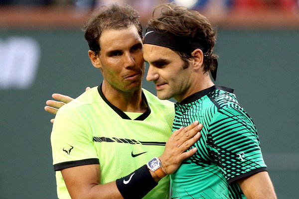 Rafael Nadal congratulates Roger Federer after their meeting in the fourth round of the 2017 BNP Paribas Open. | Photo: Matthew Stockman/Getty Images