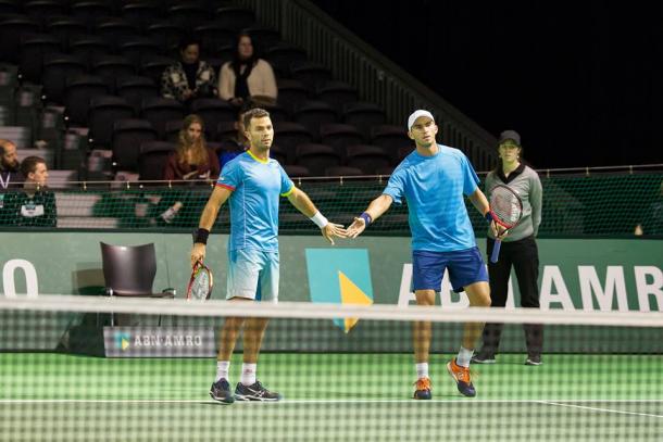 Rojer (left) and Tecau during their first round match (Photo: ABN AMRO World Tennis Tournament)