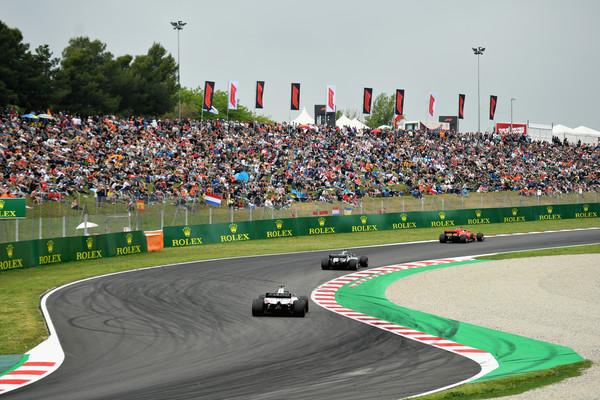 Un Haas persiguiendo a sus rivales en el GP de España. Fuente:Getty Images