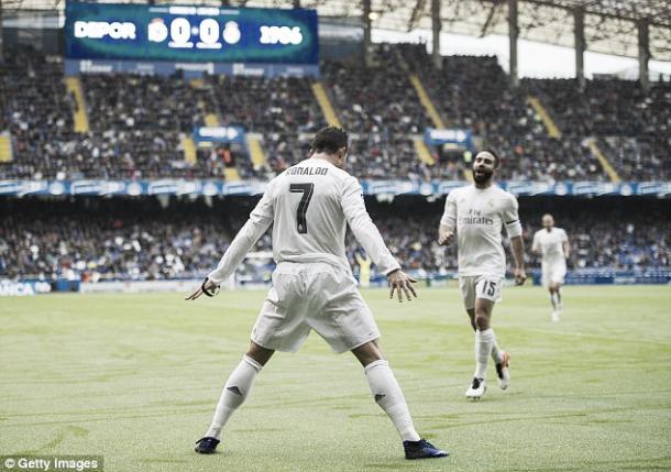 Above; Cristiano Ronaldo celebrating one of his two goals in the victory over Deportivo | Photo: Getty Images 