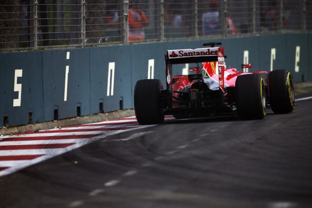 Sebastian Vettel durante el GP de Singapur | Fuente: reddit.com
