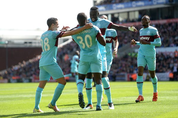 Los jugadores del West Ham celebran el 0-1 de Antonio | Foto: West Ham United