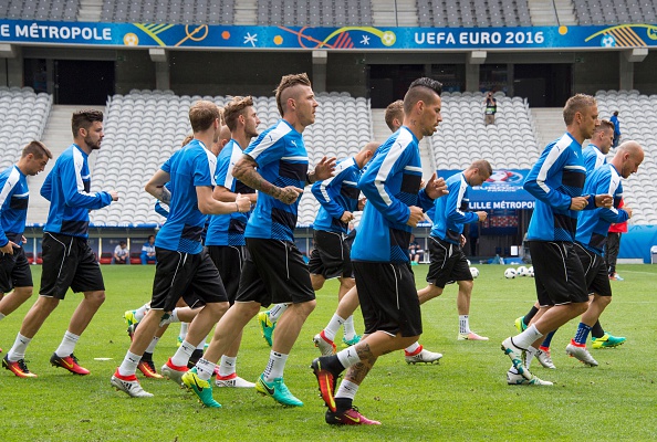 Slovakia train in Lille ahead of their crunch clash with Russia. | Image credit: JOE KLAMAR/AFP/Getty Images