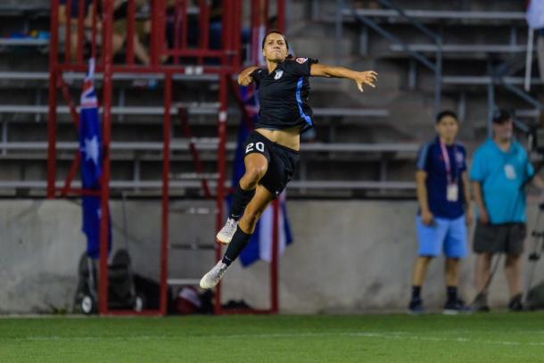 Sam Kerr's early season form is crucial to a good start to the season for Chicago (photo via chicagoredstars.com)