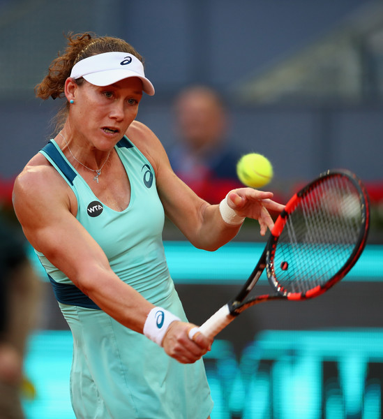 Samantha Stosur in Mutua Madrid Open action. Photo: Clive Brunskill/Getty Images