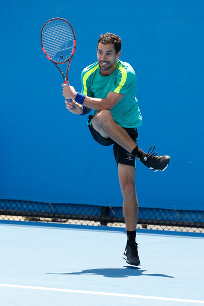 Santiago Giraldo in 2016 Australian Open action. Photo: Darrian Traynor/Getty Images