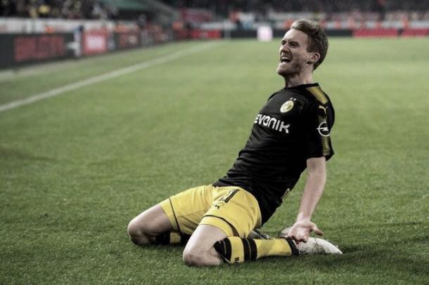 O gol heróico marcado por André Schürrle, que quebra jejum pessoal e concede a vitória ao Dortmund (Foto: Reprodução/Borussia Dortmund)