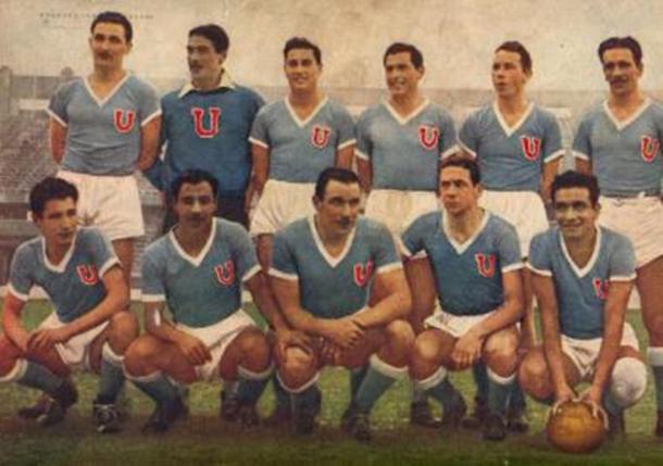 Scopelli, segundo por la derecha en la fila inferior, en la U de Chile en 1942 (Foto: Chile.as.com)