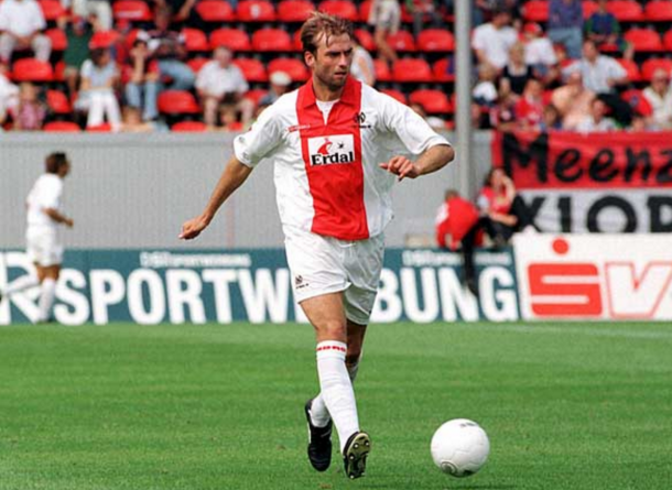 Klopp in his playing days with Mainz. (Picture: www.sokkaa.com)