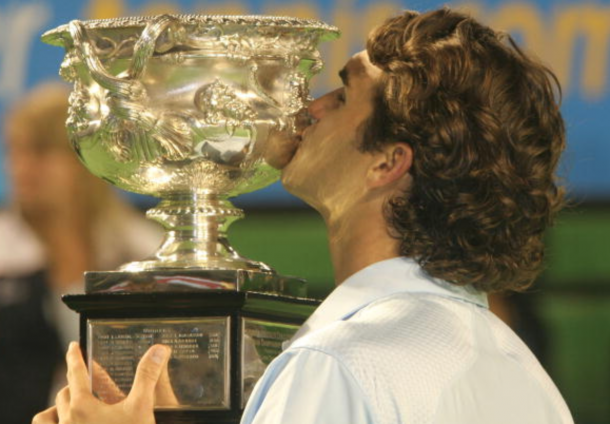 Roger Federer (SUI) with throphy after winning the Men's singles final against Fernando Gonzalez during the 2007 Australian Open at Melbourne Park in Melbourne, Australia on January 28, 2007. Final score 7-6, 6-4, 6-4. (Photo by Cynthia Lum/WireImage)