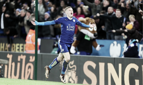 Jamie Vardy celebrates his opening goal against Liverpool | Photo: Getty