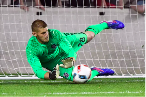 In the first half, it was an easy time for Chicago Fire keeper Matt Lampson (Mike DiNovo-USA TODAY Sports)