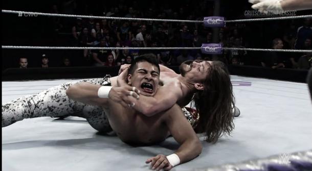 Kendrick locks in the bully choke to submit Mendoza (image: WWE NETWORK)