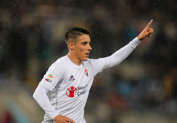 Tello celebrates a goal for Fiorentina (Paolo Bruno/Getty Images)