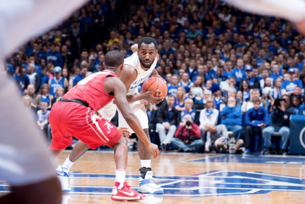 Dominique Hawkins with the basketball | Photo: @KentuckyMBB