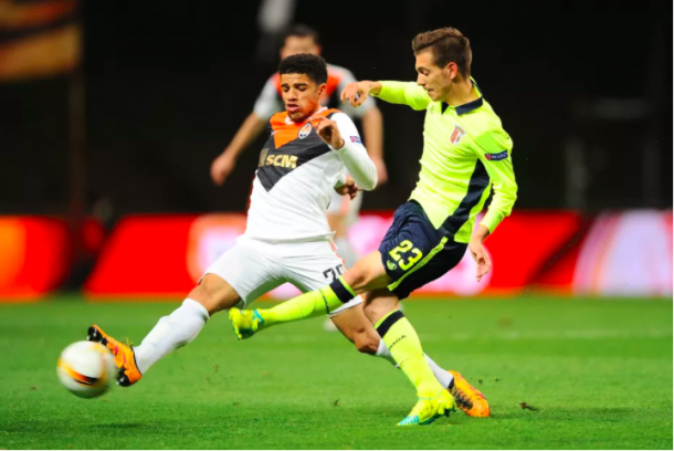 Pedro Santos in action against Shakhtar Donetsk. | Source: Octavio Passos - Getty Images