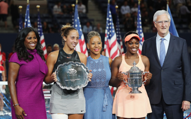 Keys and Stephens pose with their trophies (Elsa/Getty Images)